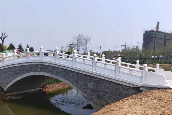 清远市大连花岗岩栏杆和青石栏杆哪个好相关动态资讯
